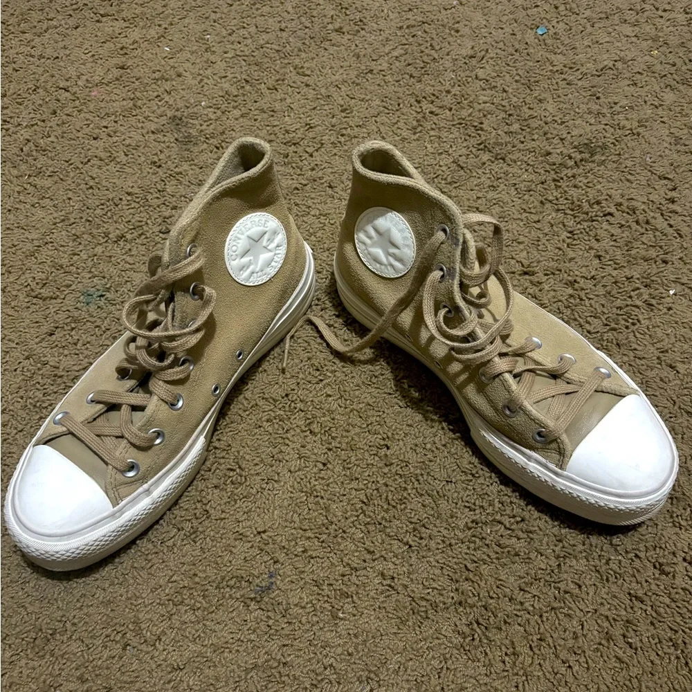 🧸Chuck Taylor All Star Suede Platform Shoes in Tan/brown - Picture 2 of 7